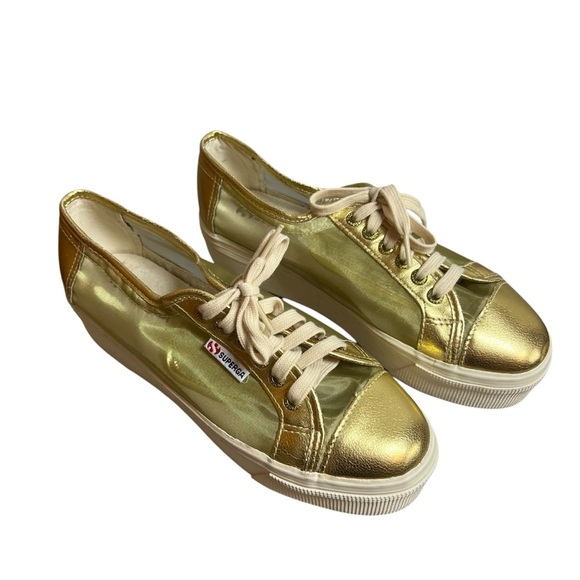 Superga Women's Gold Sneakers size 40 or 9 US - Picture 2 of 12